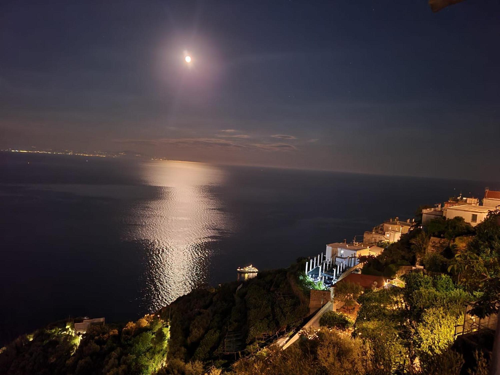 Holiday Luigi E Rachele Равелло Экстерьер фото