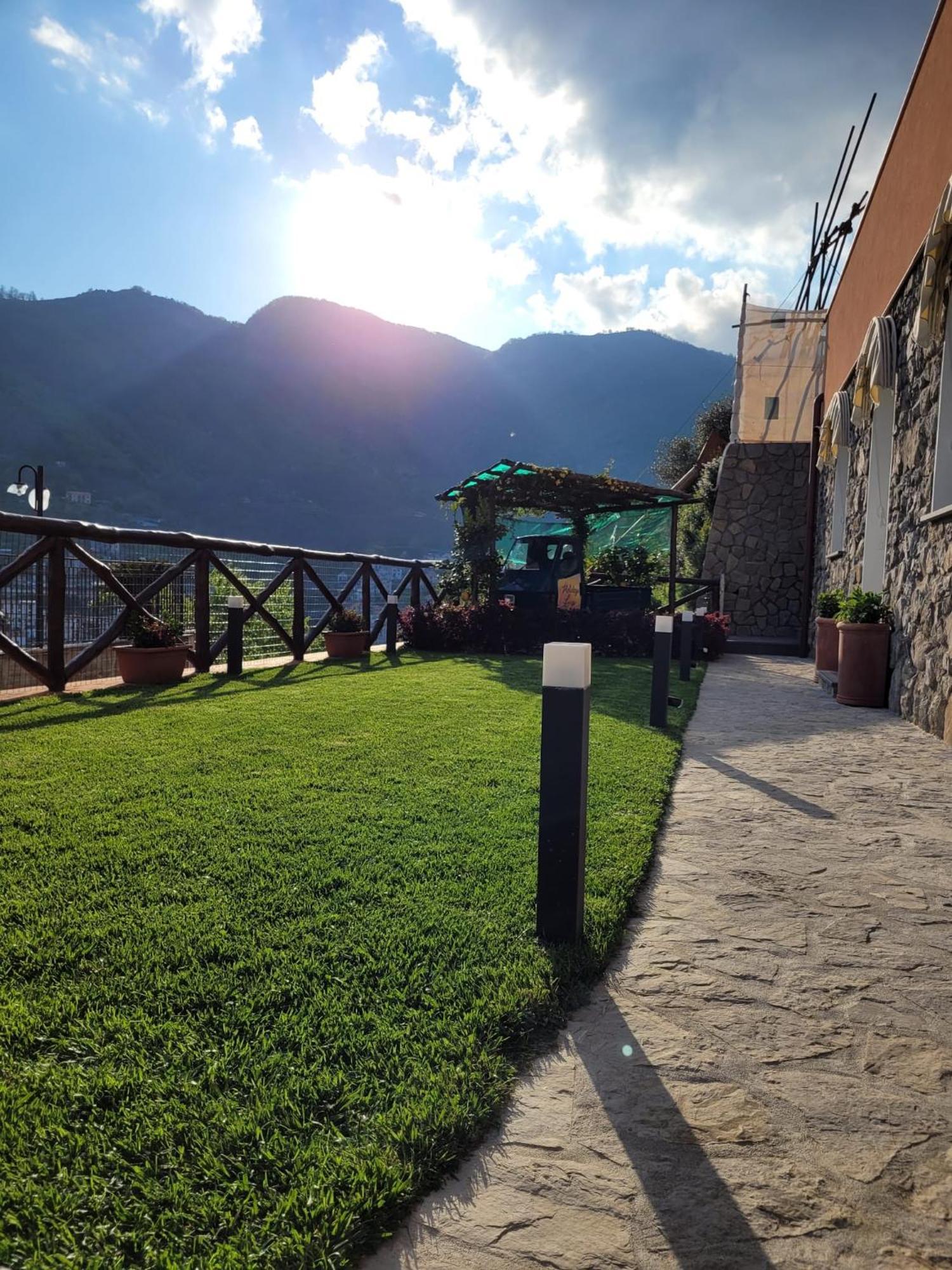 Holiday Luigi E Rachele Равелло Экстерьер фото
